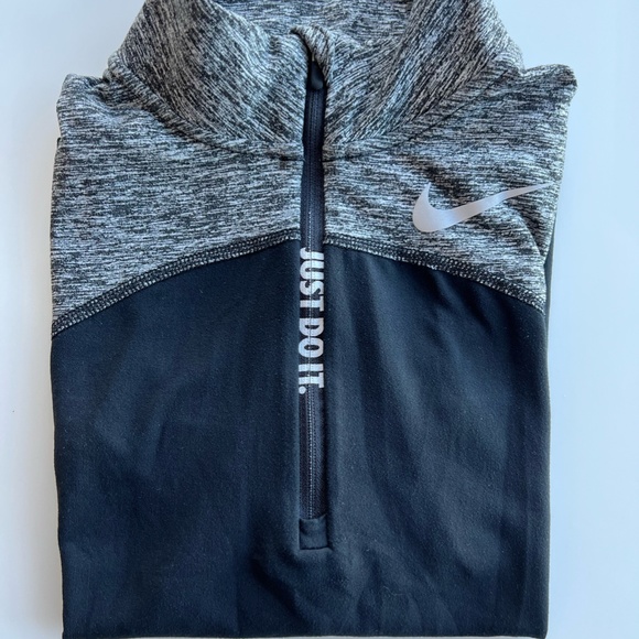 Nike Dri-FIT Element - Running Quarter Zip - Youth Small - Black/Gray - Picture 2 of 5